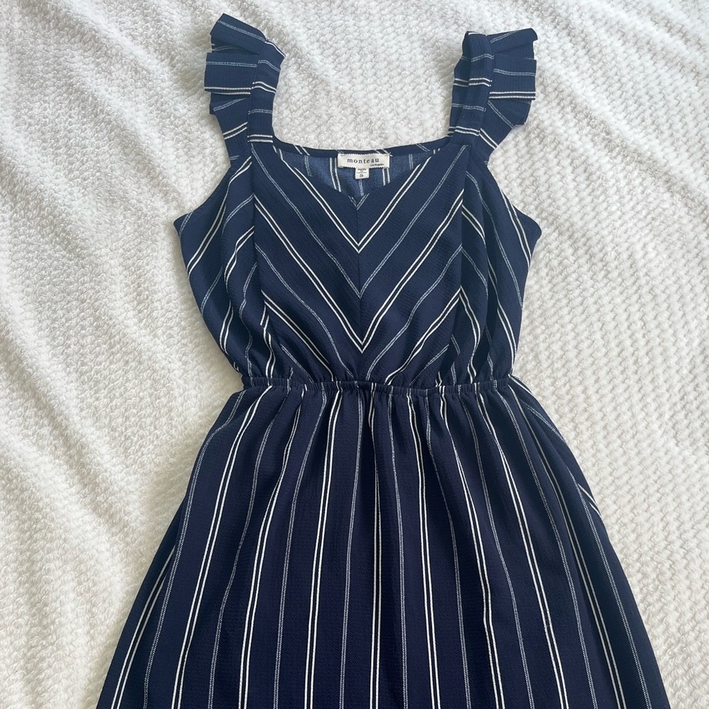 Monteau Blue and White Sleeveless Midi Sundress